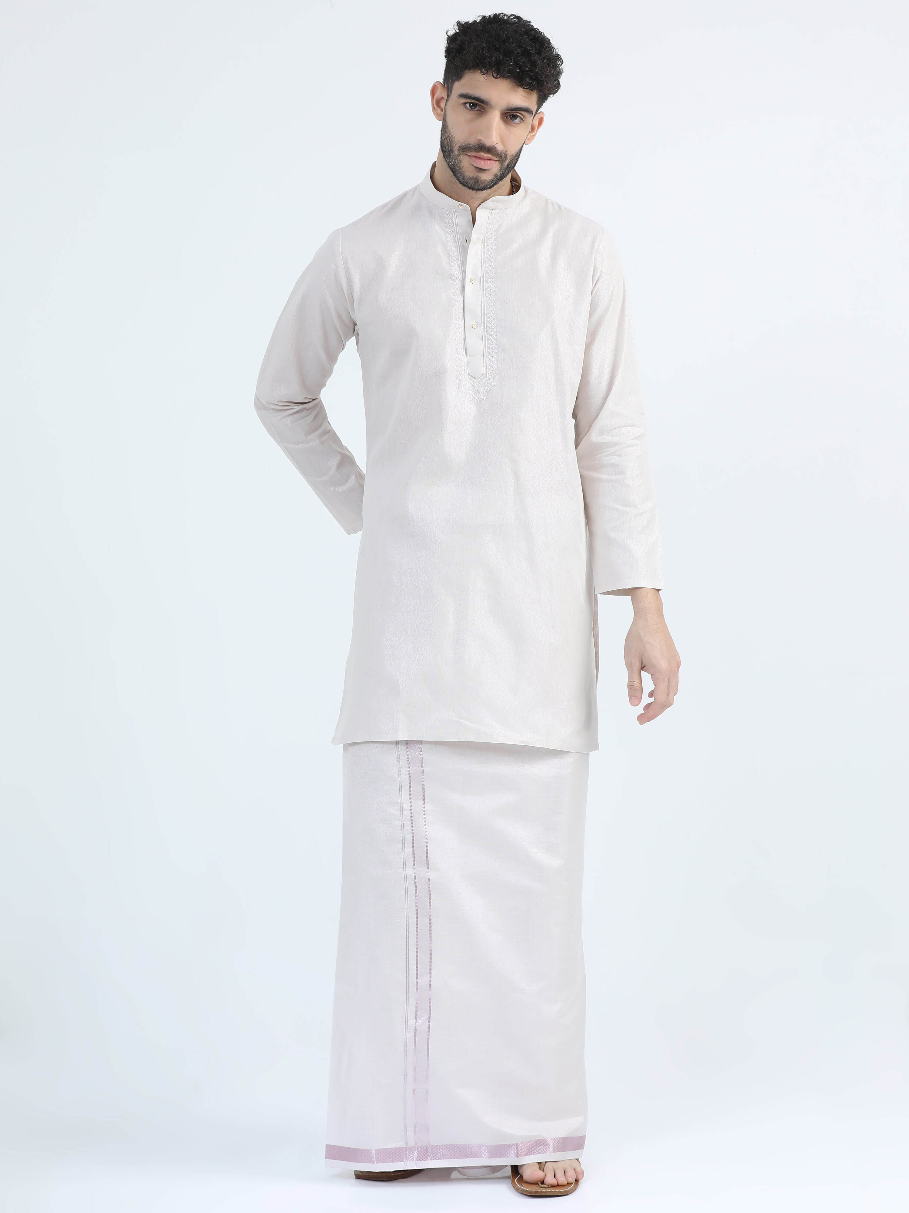Quality Name-Tissu Silver Kurtha Set